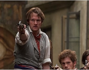 Ele usa coletes e sabe atirar. Agora sim!